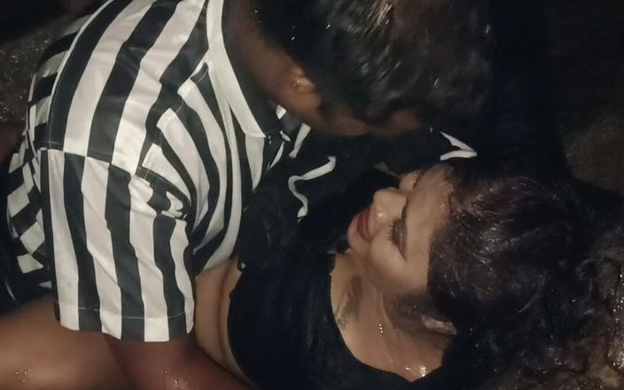 Sexwithsonia: Sonia uprawia seks przed ludźmi