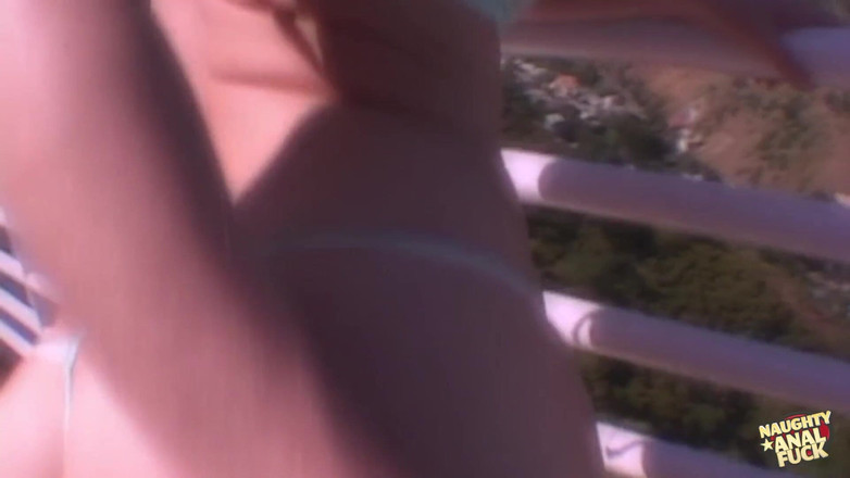 Naughty anal fuck: Numai un tip atât de norocos își poate fute blonda crudă și...