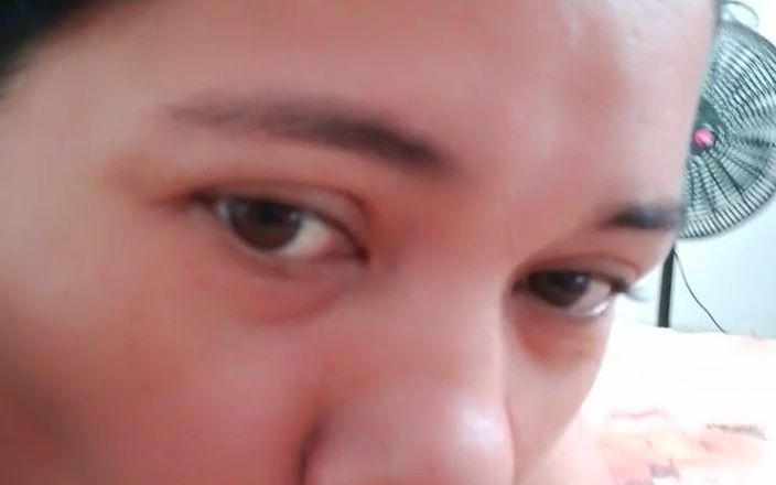 Valkyrieandluigy: Latina novia chupando sumisa garganta profunda