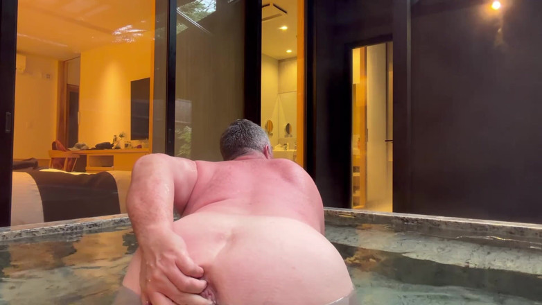 GottaLuvBB: Fuji jaapaan men hot tab men kuchh maza