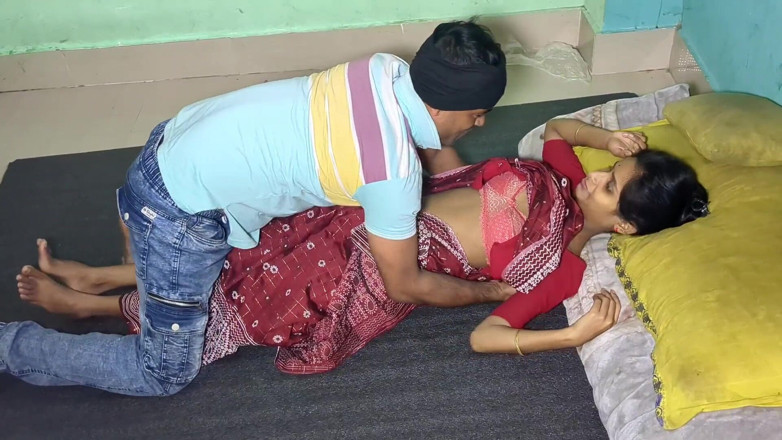 Easypron: Video seks suami isteri kampung desi baru
