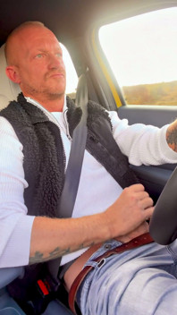 Ciepło na autostradzie i szarpanie się w publicznej toalecie