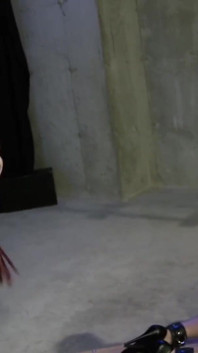 Submissa prostituta é chicoteada e boceta seduzida com hitachi
