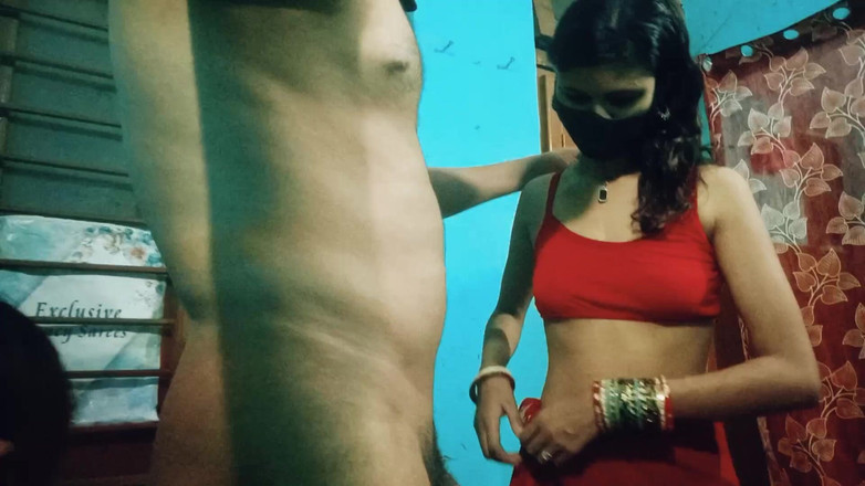 Hot_Monika: Dvě bhabhi šukají s nezbedným Devarem pro tvrdý sex, Bhabhi učí šukání...