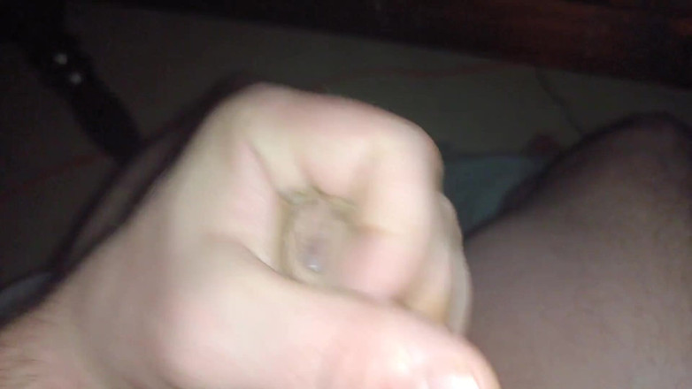 Uhri: Masturbatie en grote cumshot