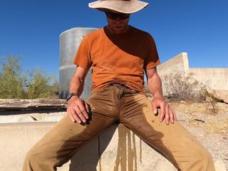 Golden Adventures: Sikanie spodni do pracy na pustyni
