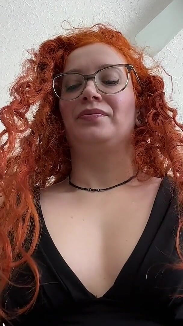 Veggiebabyy: Knullar du får min kuk att växa större: Futa förstapersonsvy...