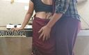 Sakshi Pussy: Une villageoise indienne desi se masturbe dans la cuisine