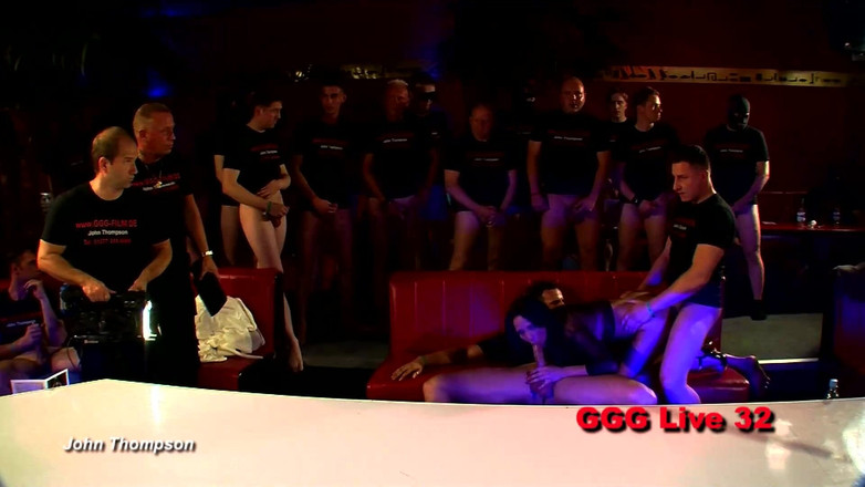 Real Porn Amateur: Detrás de escena, lechazo en gangbang y tragar ggg - John...