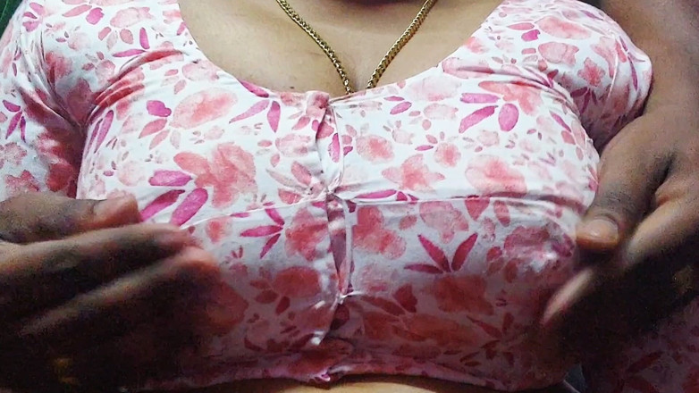 Desi Mohini: Boss bjuder in sexanställda till sitt hus