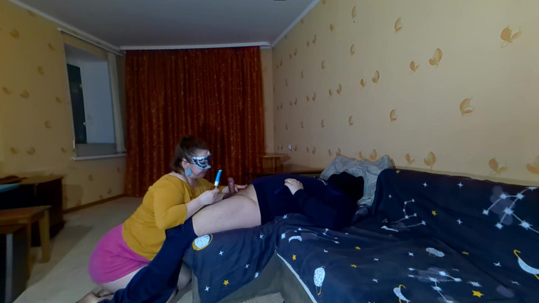 Angel_kisa: Jedl jsem zmrzlinu a dostal jsem sperma do pusy