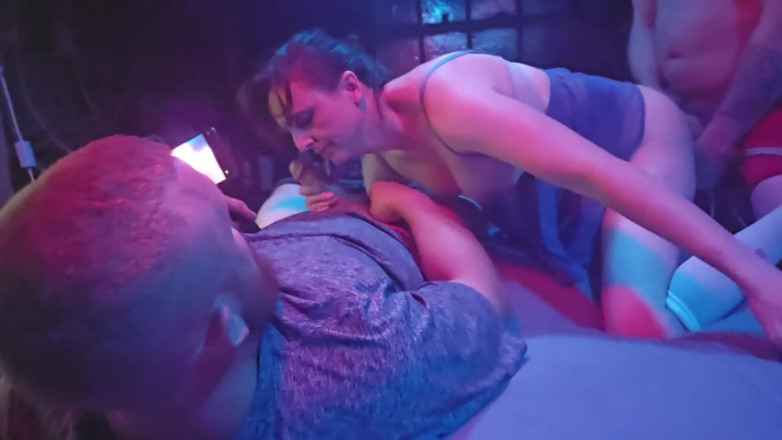VinnyMacNDelilah: Delilah Takes Dick Like a Pro