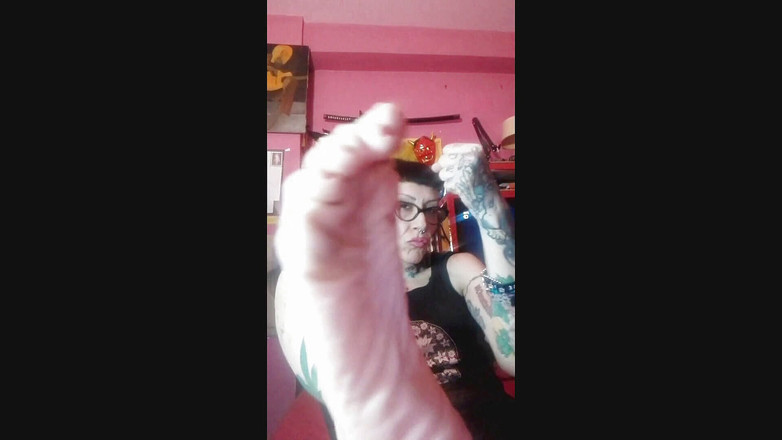 Miss Wagon Vegan Fetish: ミスワゴンビーガン-巻き爪を吸うことを想像して、自慰行為の方法を教えます(巻き爪)