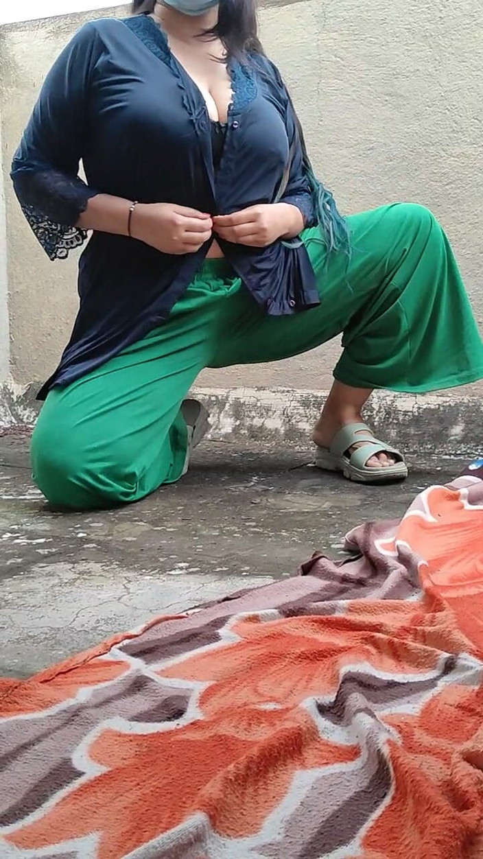 Hot crystal: Terrace Teasing Girlfriend Caught by Boyfriend