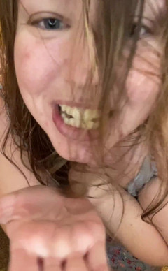 KinkyKatie: Pokud chcete stříkat pro mě Alllll Day, zeptejte se mě...