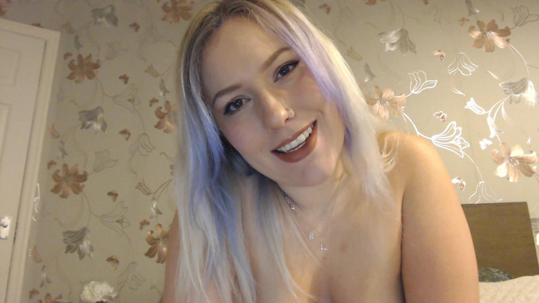 Ripley sweet studio: Gigante com tesão digere você