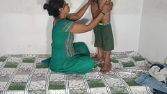 Desi Bhabhi Neha: Tang Utha kay chodo 印度妻子要求深插阴户