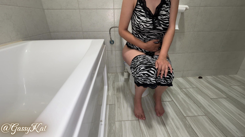 GassyKat: The Daily Toilet Episode 28