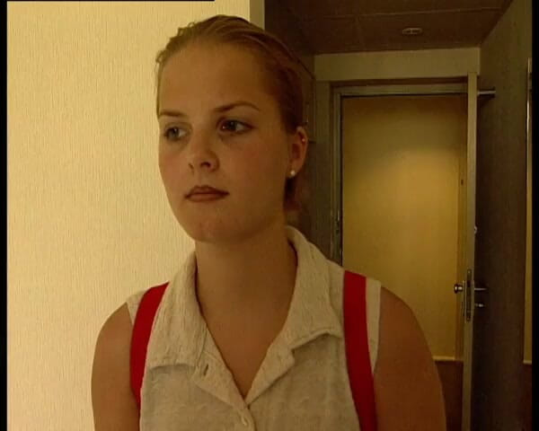 YOUR FIRST PORN: Softclip schuechterne nicole ist neugierig - softclip shy nicole meraklı