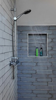 Encore du plaisir sous la douche