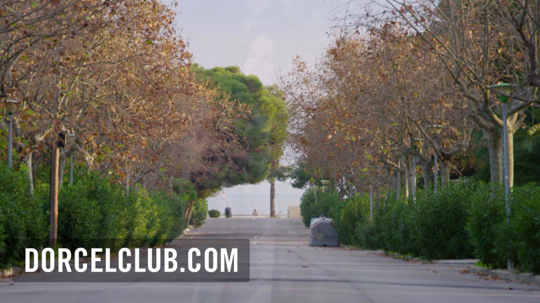 Dorcel Club: Sexo intenso com a linda Valentina Nappi
