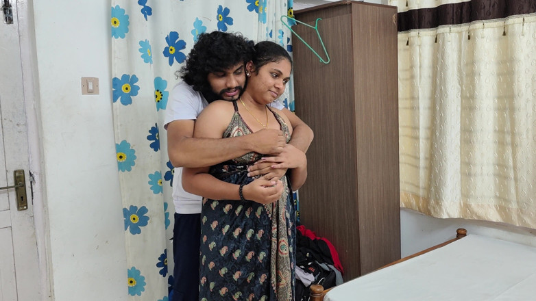 Vaigavarun45: Couples Romance Sex in Hotel Room