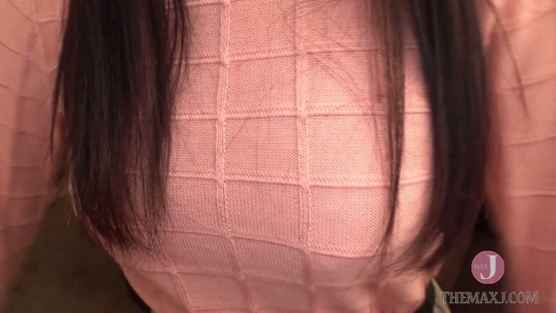 JAV Amateur: むき出しのびしょびしょのマンコを突っ込むと、涎を垂らして悶絶。