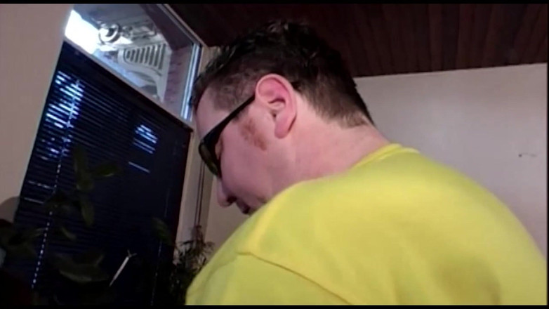 Purzel Official: Băgă-l în mine chiar dacă e neglijent