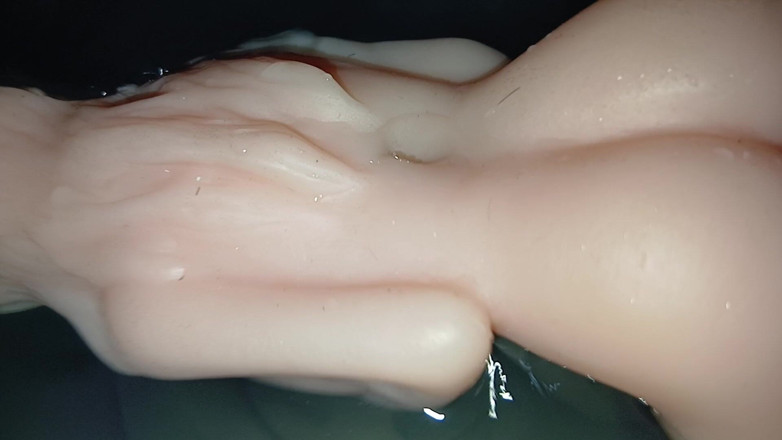 LunaDesire: Lunadesire Istri Yang Bertubuh Mungil Sangat Menginginkan Penis Raksasa Milik...