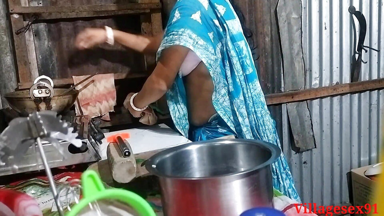 Villagesex91: Sex s manželkou v kuchyni