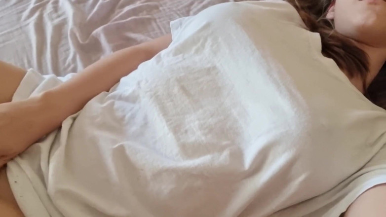 Holycandy: Im Young and Im Hot