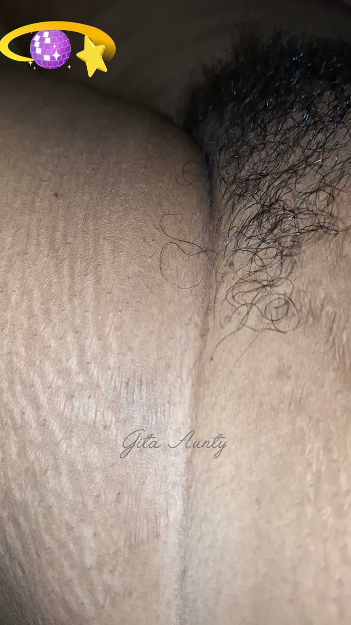 Indian aunty sex: วิดีโอของสาวเบงกาลีอินเดียกําลังถูกบีบ