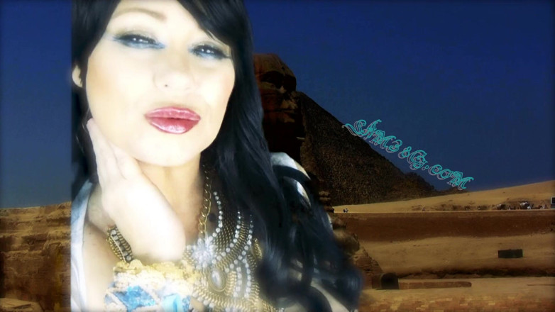 Samantha 38G: Powerful queen Cleo