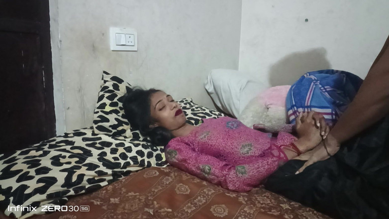 Truefuker: A esposa ficou animada por sexo e o marido ejaculado