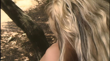 Hot Girlz: Cuplurile lesbiene își ling pizda excitată în pădure