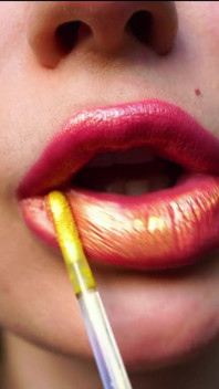 Sensual Golden Melting Kiss
