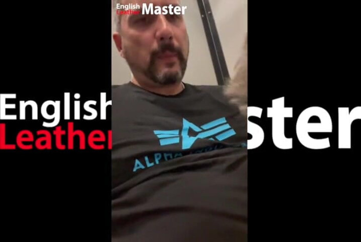 EnglishLeathermaster: Blowjob di arcade dewasa