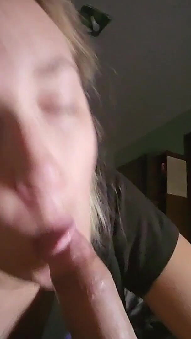 Sucking a Hard Dick and Twerking on It Until He Cums Inside of Me - Mama_foxx94 (Mama Foxx94)