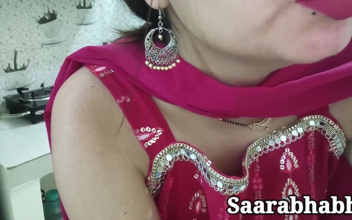 Saara Bhabhi: Une bhabhi coquine baise avec son devar dans la cuisine,...