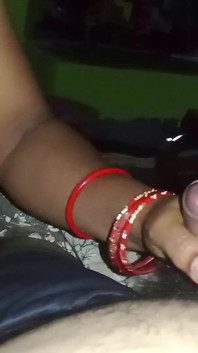 La vicina indiana rakhi succhia il cazzo e sborra fuori a mezzanotte succhia xvideo