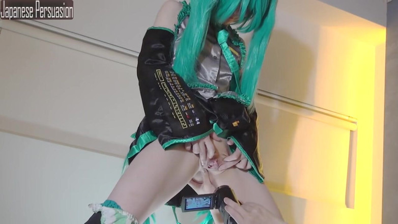 THAT'S WHAT SHE SAID: Miku cosplayer yeniden düzenlendi - solo oyun ve seks ile klasik...