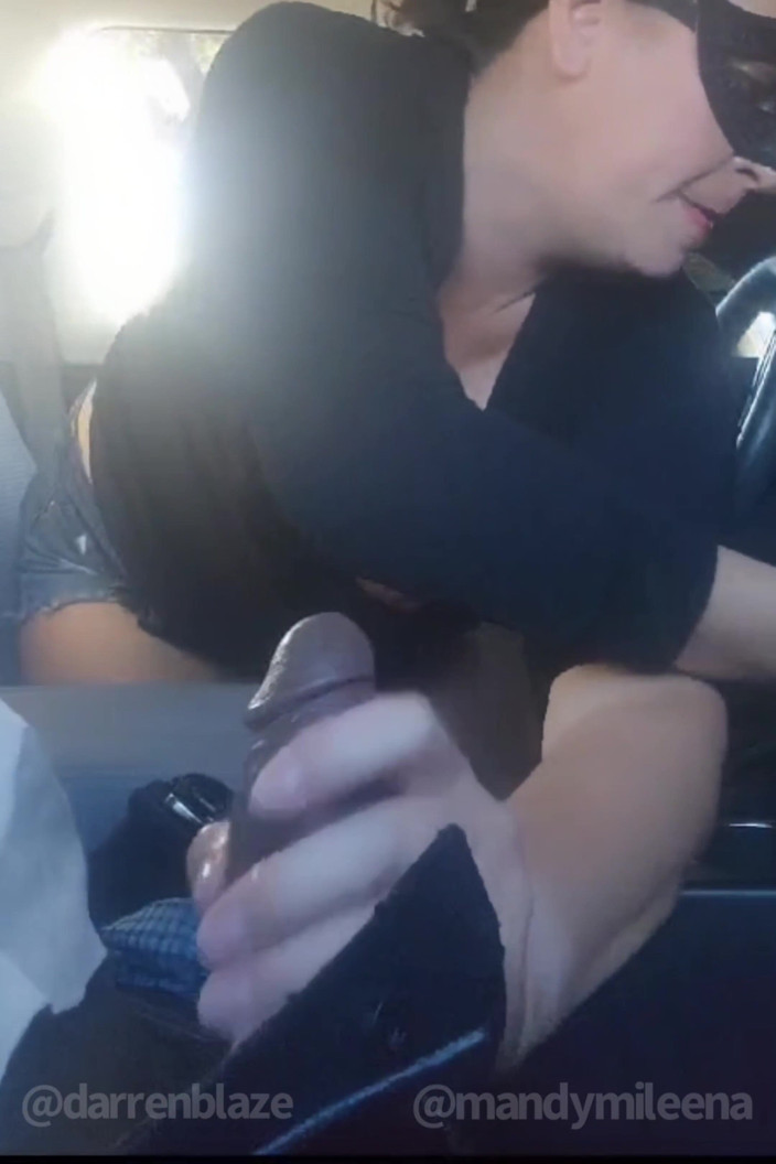 Darrenblazeent: Crazy Lady Hits My Car so I Make Her Give...