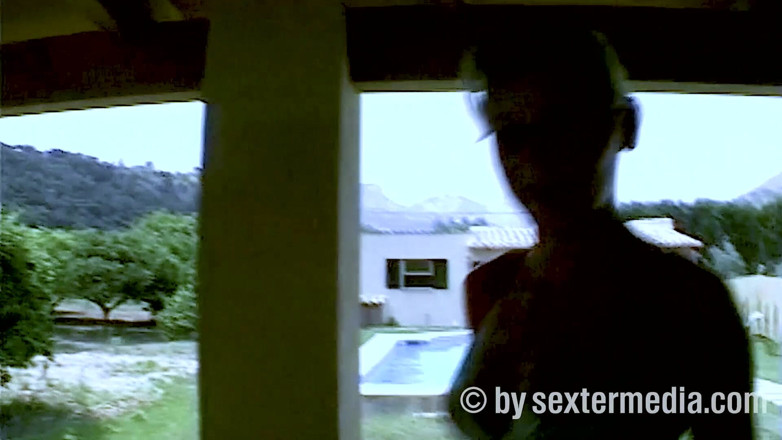 Beachbitches: Beach Are Mereu Nevoie De Sex