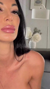 Bystiga östeuropeiska MILF Nikita Reznikova blir railed av Jmac