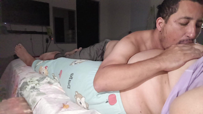 Stepmom_with_big_tits: Ik had nog nooit zo'n poesje geproefd als dat van...