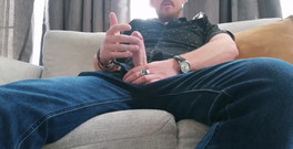 Dirty Talking Guy: Sprosté mluvení kvůli masivnímu výstřiku