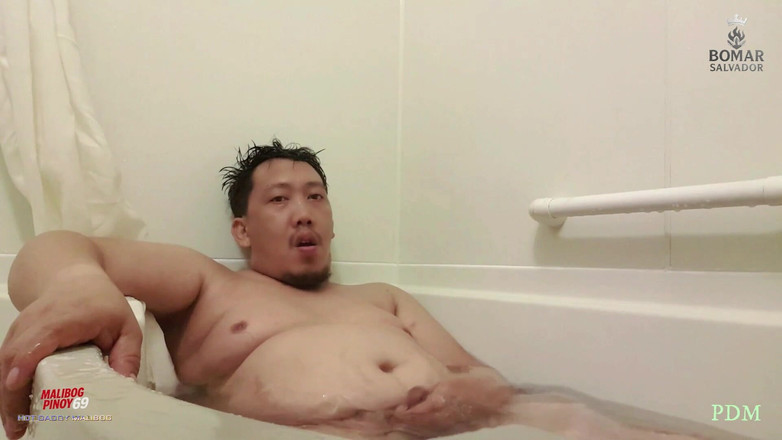 pinoy malibog: Táta zahřívá svého tlustého ptáka