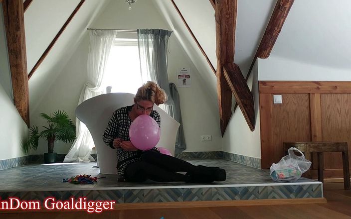 FinDom Goaldigger: Blowing balloons in findom style part 1