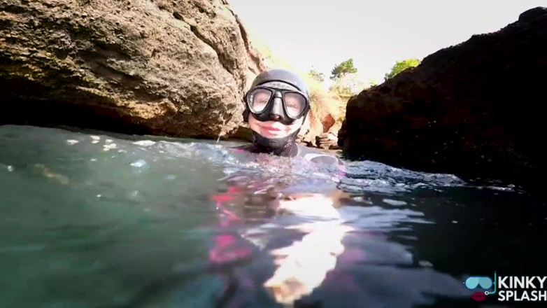 UKCuteGirl Lucy Lauren: Diving in My Shiny Two-piece Wetsuit