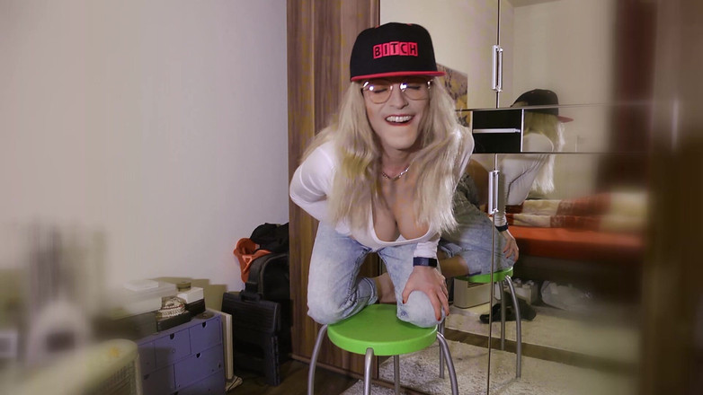 TV_Helena: Klec poražený, zůstaň zamčený - zatímco masturbuje! Německy Německy Německy